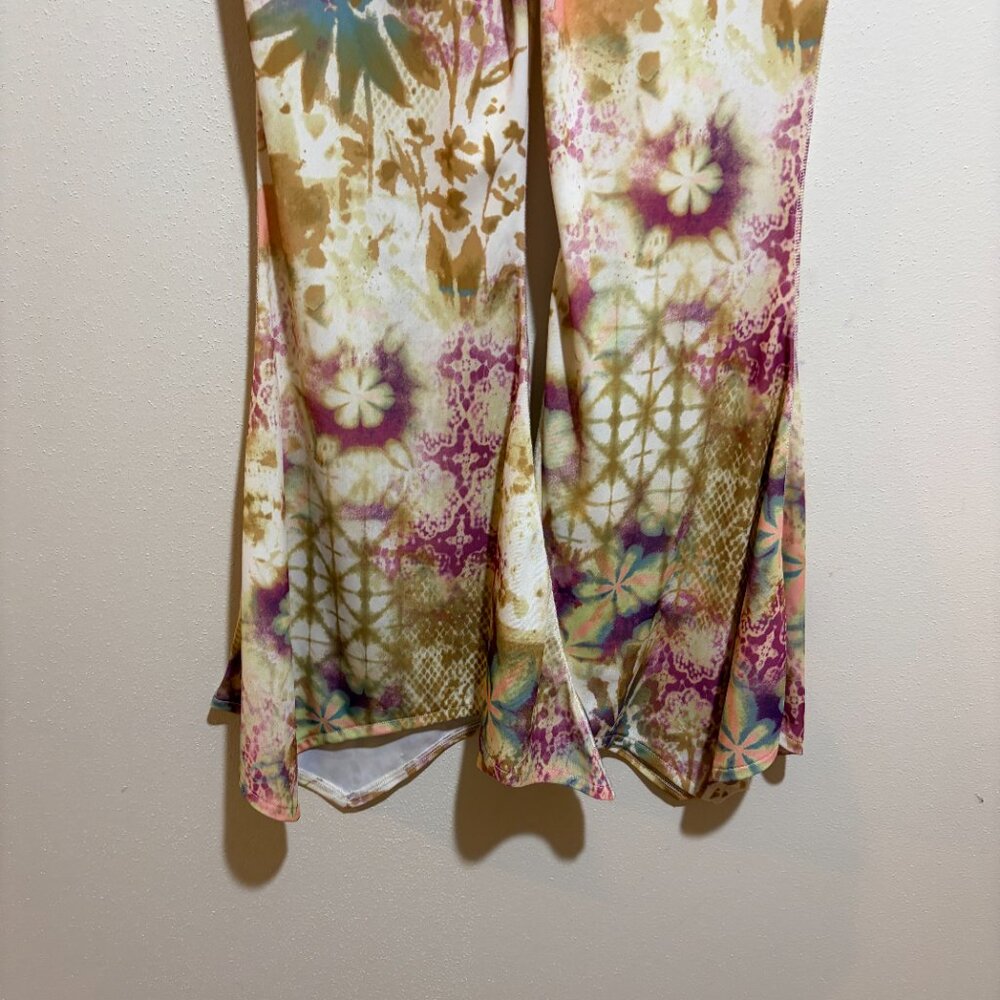Urban Outfitters Silence + Noise Tina Flared Crop Patterned Floral Flare Pants - Picture 8 of 13